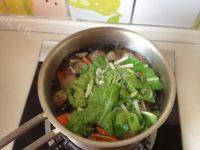 家常菜猪肉丸子汤做法图解5)