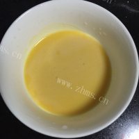 自制披萨蛋饼做法图解3)