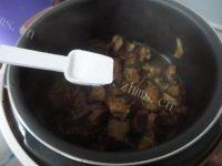 常吃不腻的咖喱牛肉做法图解10)