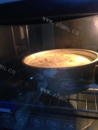 自制原味戚风蛋糕做法图解15)
