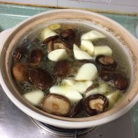 懒人版香菇炖鸡做法图解4)