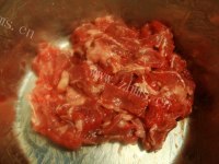 家常菜西兰花炒牛肉做法图解1)