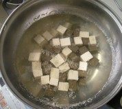 烧鸳鸯豆腐做法图解3)