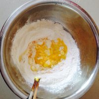 芳香四溢的肉丝面做法图解2)