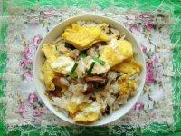 香鲜至极的香菇鸡蛋炒饭