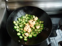 家常菜秋葵炒虾仁