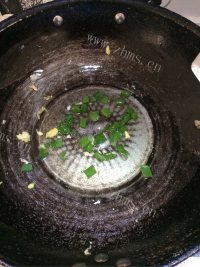美味的包菜蛋炒饭做法图解5)
