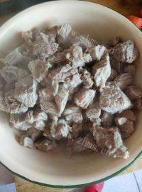 简单的清炖牛肉做法图解3)