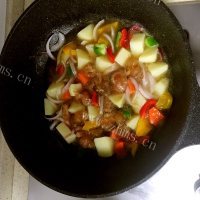午餐咖喱牛筋饭做法图解3)