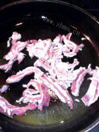 美味的孜然羊肉做法图解3)