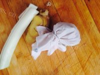 美味的花生黄豆莲藕炖猪蹄做法图解5)