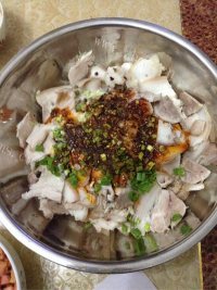 凉拌肘子做法图解5)