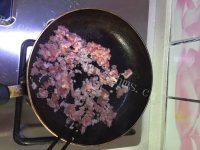 美味的番茄肉酱面做法图解3)