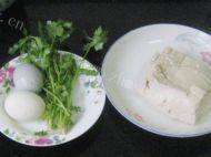 家常菜双蛋拌豆腐做法图解1)