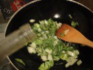 十分可口的清炒小白菜的做法图解八