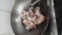 自制酱肉做法图解5)