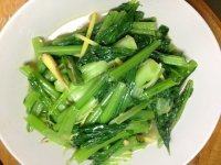 色味俱佳的清炒春菜