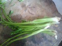 鲜香的芹菜肉丝做法图解1)