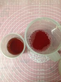 美味营养的黑森林蛋糕做法图解15)
