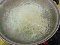 简单美味的炒米线做法图解3)