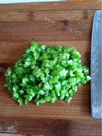 特下饭的苦瓜煎蛋做法图解2)