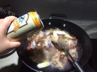 美味的花生炖猪蹄做法图解7)