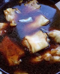 香香的黄豆炖猪蹄做法图解7)