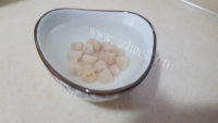 营养的胡萝卜猪排骨汤做法图解2)