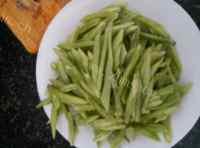 腊肉炒芸豆~家常菜做法图解4)