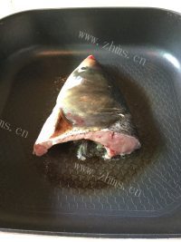 美味炖鱼头汤做法图解4)