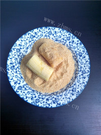 美味佳肴般的炸香蕉做法图解6)