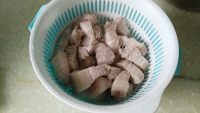 美味的梅干菜烧肉做法图解3)