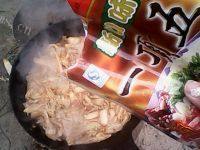 家常菜蘑菇炖肉