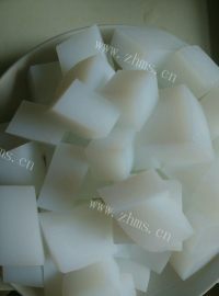 喷香的老干妈炒凉粉做法图解1)