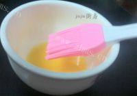 美味的奶香吐司做法图解4)