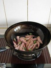好吃不腻的干烧翅尖做法图解2)