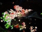 家常肉末烧豆腐做法图解6)