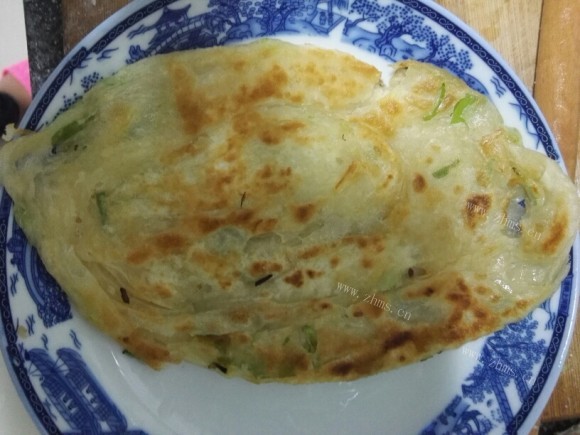 热腾腾的手抓饼