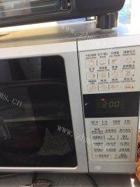 方便的微波炉蛋炒饭做法图解3)