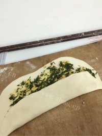 美味的韭菜鸡蛋菜卷做法图解10)