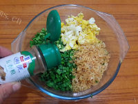 美味的韭菜煎饼盒子做法图解6)