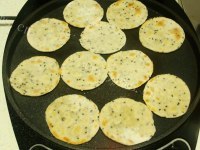 自制豆渣芝麻饼