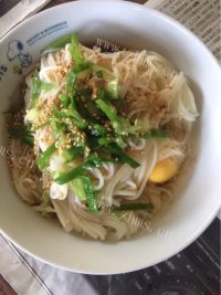 好吃的葱油拌面做法图解5)