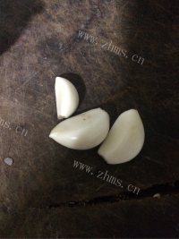 简易凉拌猪肝做法图解3)