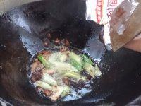 最爱的肉皮冻做法图解5)
