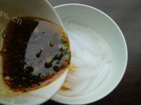酸辣凉粉做法图解5)
