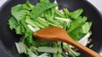 家常菜香菇小白菜做法图解3)