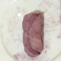 鲜美的紫薯玫瑰做法图解7)