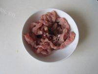 家常菜青椒榨菜肉丝做法图解2)