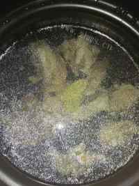 美味的白萝卜鸡汤做法图解3)